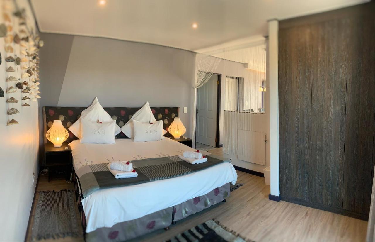 Farr Out Guest House Paternoster Eksteriør billede